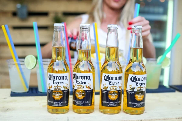 Corona gün batımı oturumu parti Zagreb, Hırvatistan