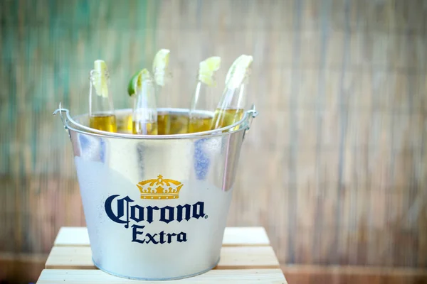 Corona gün batımı oturumu parti Zagreb, Hırvatistan