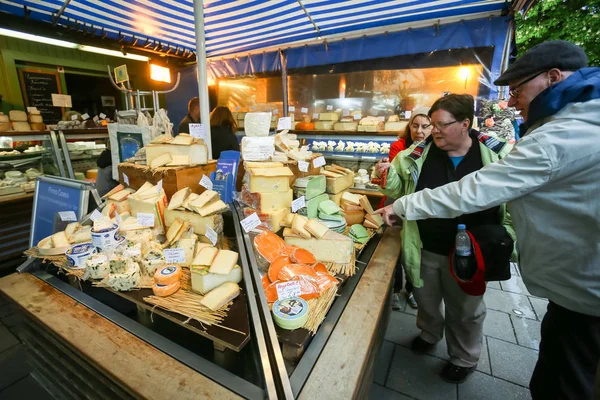 Mercado de alimentos al aire libre en Munich —  Fotos de Stock