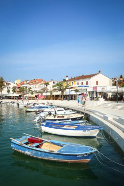 Seafront adlı bağlantılı tekneler