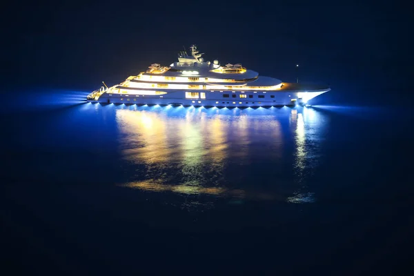 Яхта в Адриатическом море — стоковое фото