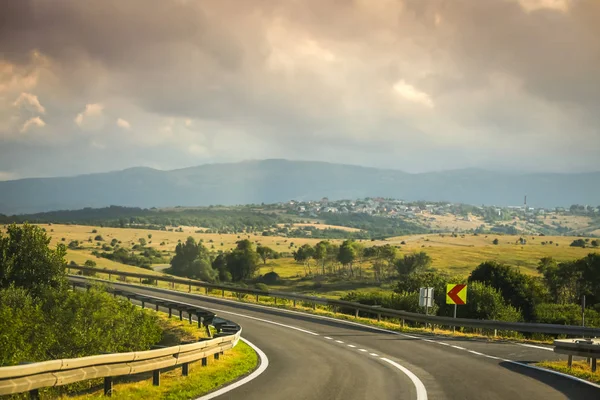kırsal manzara yolda