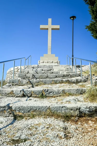 Cruz en Srd — Foto de Stock