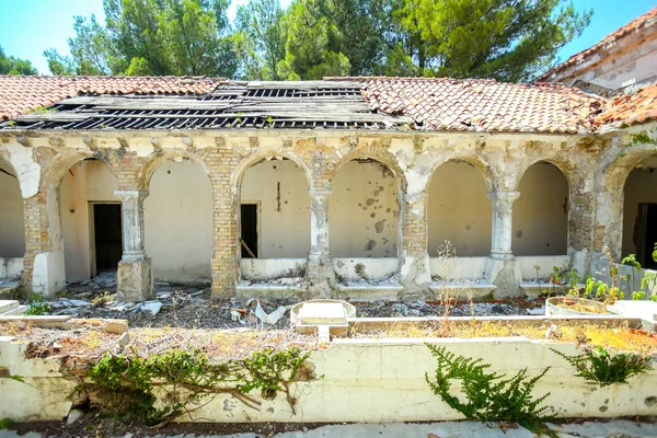 eski bina berbat ettin.