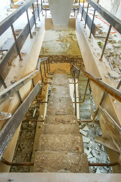 eski bina berbat ettin.