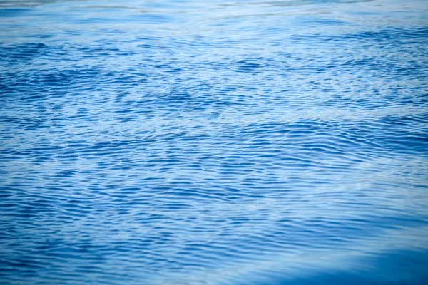 Powierzchnia wody morskiej — Zdjęcie stockowe