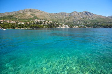 Srebreno deniz, mavi Adriyatik Denizi