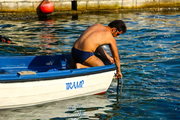 Båtar på Cavtat seaside — Stockfoto