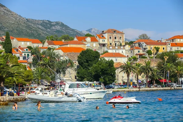 Boats at Cavtat seaside — Stock Photo, Image