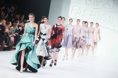 Bipa Fashion.hr defile 2018: Jelena Holec