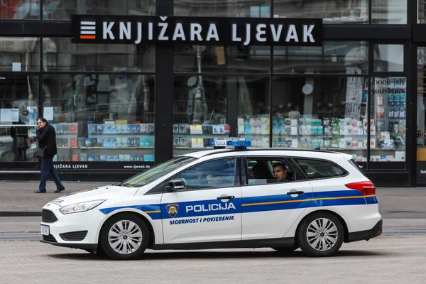 Загреб Хорватія Травня 2020 Поліцейська Машина Площі Бань Єлакіч Загребі — стокове фото