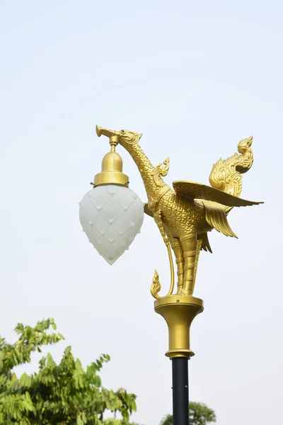 Thaise kunst stijl straatverlichting pole — Stockfoto