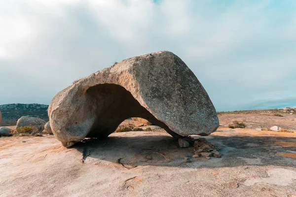Lajedo de Pai Mateus caati içinde bir ünlü rock oluşumdur