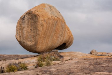 Lajedo de Pai Mateus caati içinde bir ünlü rock oluşumdur
