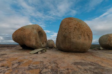 Lajedo de Pai Mateus caati içinde bir ünlü rock oluşumdur