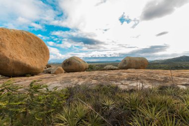 Lajedo de Pai Mateus caati içinde bir ünlü rock oluşumdur