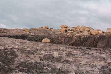 Lajedo de Pai Mateus caati içinde bir ünlü rock oluşumdur