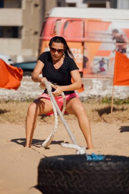 Cabedelo, işlevsel devre eğitim, sahilinde Paraiba, Brezilya - 7 Ekim 2017 - kadın