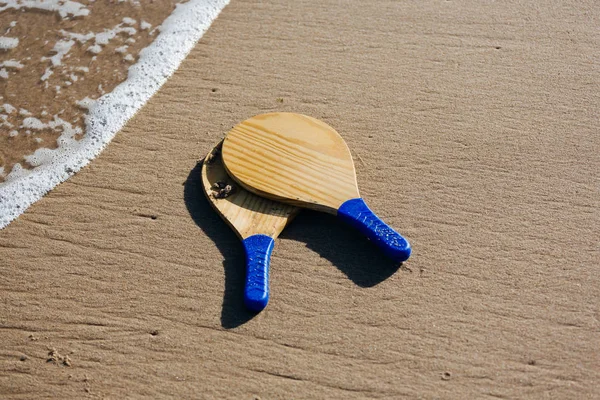 Plaj Tenisi, plaj Raket topu, matkot. Raketleri ve topu sahilde plaj