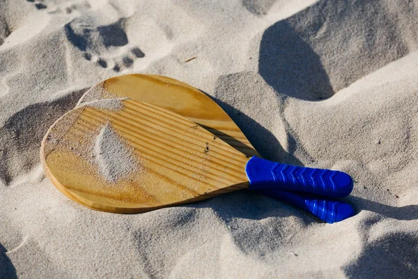 Plaj Tenisi, plaj Raket topu, matkot. Raketleri ve topu sahilde plaj