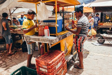 Sao Jose da Tapera, Alagoas, Brazil - 21 Ekim 2017 - aperatif sepeti kuzeydoğu Brezilya'da çiftçiler Market