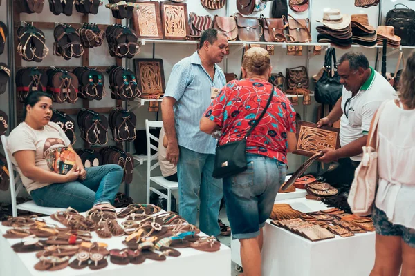 Joao Pessoa, Paraiba, Brasilien - är 24 januari 2018 - The Salao do Artesanato - portugisiska för craft expo - ett hantverk som är rättvist i den brasilianska delstaten Paraiba — Stockfoto