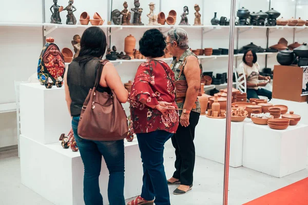 Joao Pessoa, Paraiba, Brasil - 24 de enero de 2018 - El Salao do Artesanato - Portugués para exposición artesanal - es una feria artesanal en el estado brasileño de Paraiba — Foto de Stock