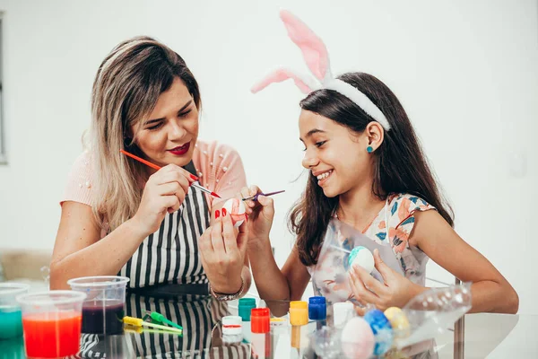 Mother Her Daughter Painting Easter Eggs Happy Family Preparing Easter — Stock Photo, Image