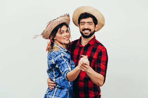 Casal Brasileiro Vestindo Roupas Tradicionais Para Festa Junina Festival Junho — Fotografia de Stock