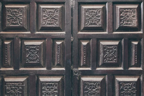 Puertas Negras Decoradas Con Motivos Arabescos Para Fondo — Foto de Stock