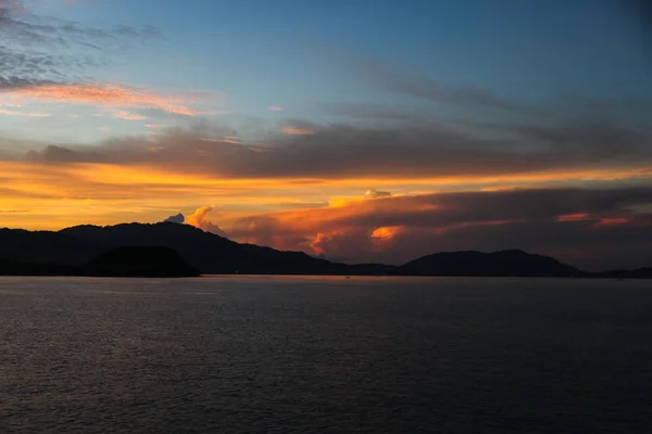 Lugna Sunset Seascape Färgglada Himmel — Stockfoto