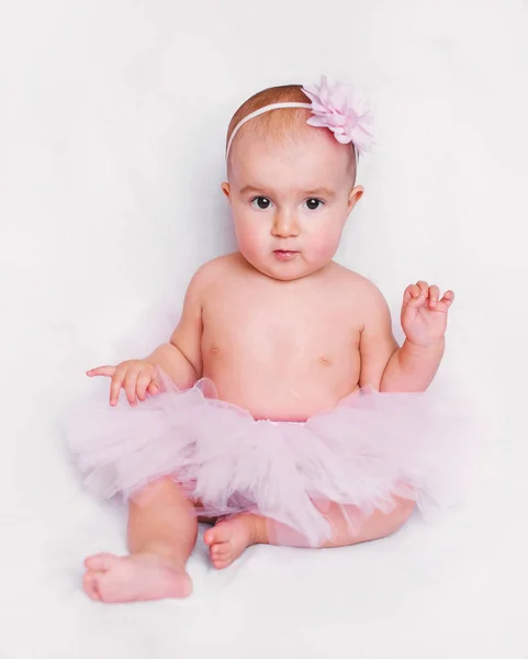 Menina vestida com um tutu — Fotografia de Stock