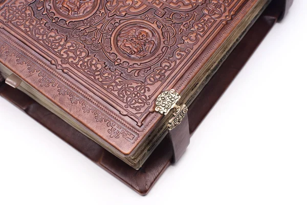 Bible vintage com capa de couro — Fotografia de Stock