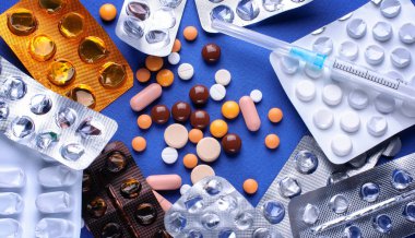 Tıp hapları paketlerine. İçinde kabarcıklar Vakumlu Ambalaj, kapsül ve pill hapları Paketli