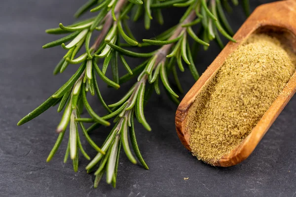 Extreme Close View Fresh Rosemary Twigs Spice Shovel Ground Rosemary — Stock Photo, Image