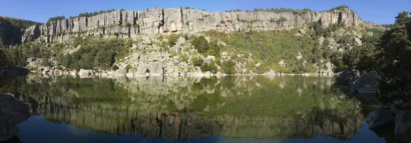 Laguna Negra (Soria) Urbion yükseliş yansıtır