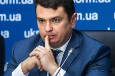 Müdürü Ulusal yolsuzlukla Bürosu, Ukrayna Artem Sytnyk sırasında düzenlediği basın toplantısında Kiev, Ukrayna