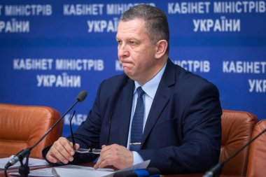 Ukrayna Andrii Reva sosyal politika Bakanı sırasında düzenlediği basın toplantısında Kiev, Ukrayna