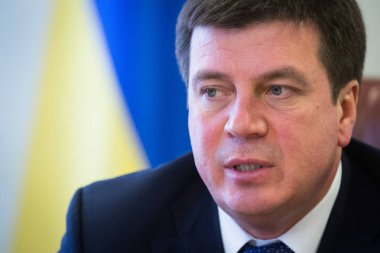 Yardımcısı Başbakan - bölgesel kalkınma ve inşaat, konut ve yeni ekonomi Hennadii Zubko sırasında bir brifing Kiev, Ukrayna Devlet Bakanı