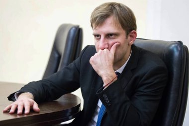 Kafa, Ukrayna Ulusal varlık kurtarma ajansı Anton Yanchuk sırasında bir brifing Kiev, Ukrayna