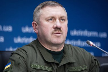 Ukrayna Ulusal Muhafız Yurii Allerov sırasında düzenlediği basın toplantısında Kiev, Ukrayna'nın komutanı