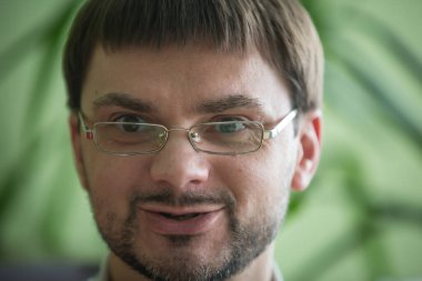 Ukrayna Dağıtım Ağı Tedarikçileri Derneği Genel Müdürü Oleksii Doroshenko Ukrayna 'nın Kyiv kentinde gazetecilerle yaptığı görüşmede. 6 Nisan 2016.