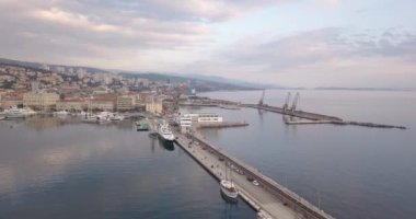 Rijeka Limanı--dan soluduğumuz hava, Hırvatistan