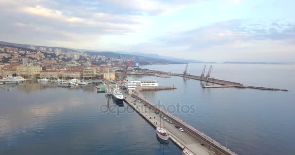 Rijeka Limanı Dan Soluduğumuz Hava Hırvatistan — Stok video