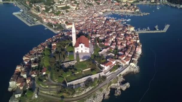 Luchtfoto Panorama Van Het Oude Stadscentrum Van Rovinj Istrië Kroatië — Stockvideo