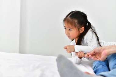 Aile üyeleri telefonu kullanmak ret mi ediyorsun.