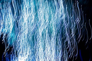 Ağaç aydınlatma, bulanıklık ve bokeh.