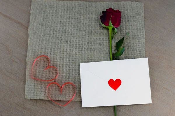 Send Letter Red Roses Love Confession Valentine Day — Stock Photo, Image