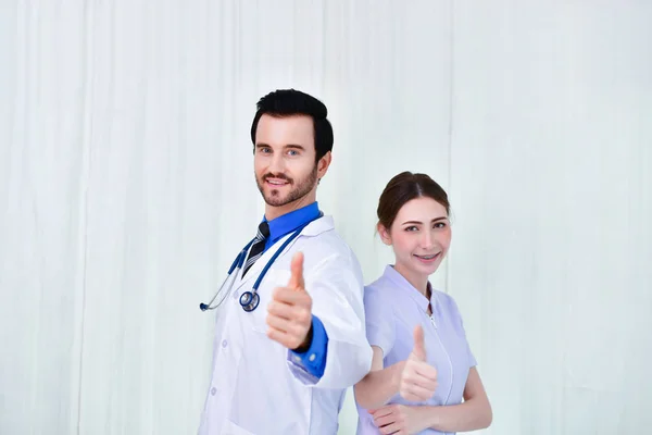 Conceitos Médicos, Médicos e Enfermeiros confiam em seu trabalho — Fotografia de Stock