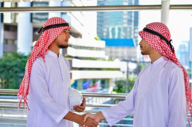 Arap iş kavramları, Arap iş adamları are çalışma 